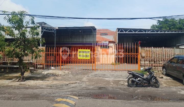 Jemursari Only 50m From Main Road