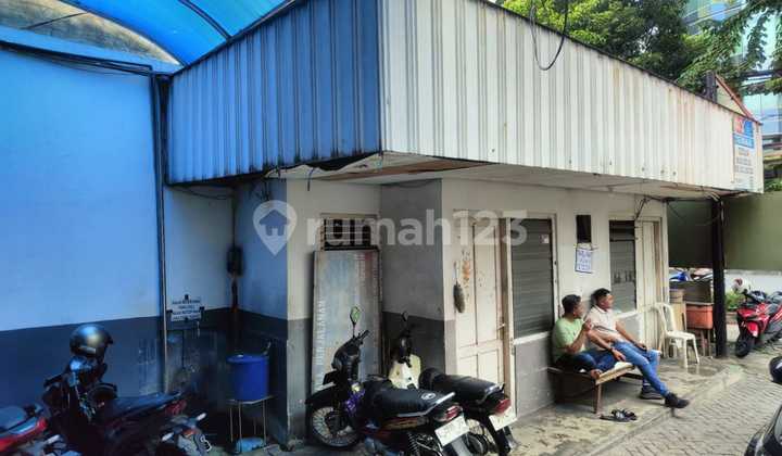 Raya Basuki Rahmat Pusat Kota Surabaya Samping Hsbc 1