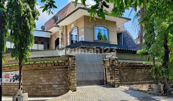 Rumah hok 2lt pusat kota jl slamet surabaya 2