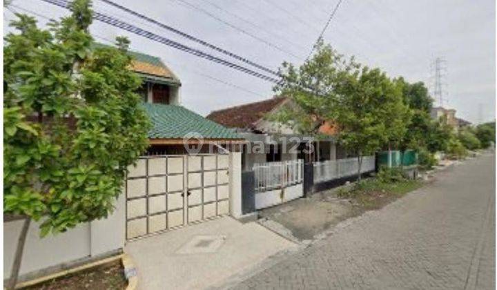 Rumah hit tanah mojoarum