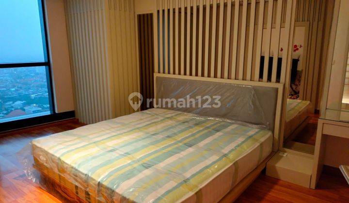 The peak 2br furnish lt 33 view suramadu 2