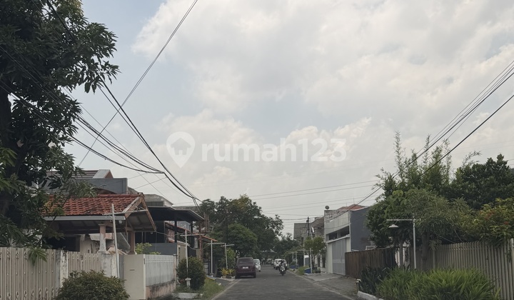 Rungkut Mejoyo Selatan Complex Front 2