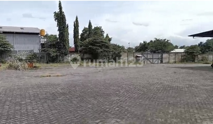 Former Beji Pasuruan Factory Just 6 Minutes from Toll Exit