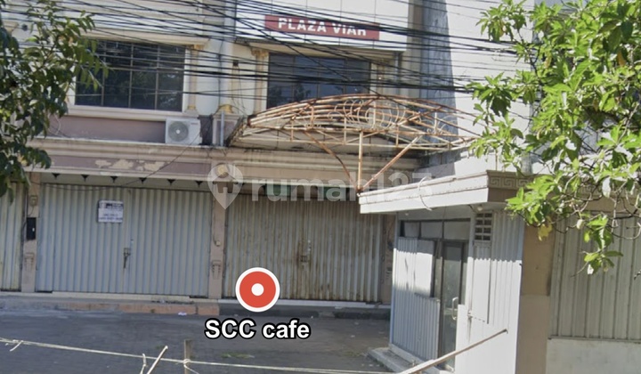 Kenjeran Street, Fira 3-Story Shop House, Number 51 2