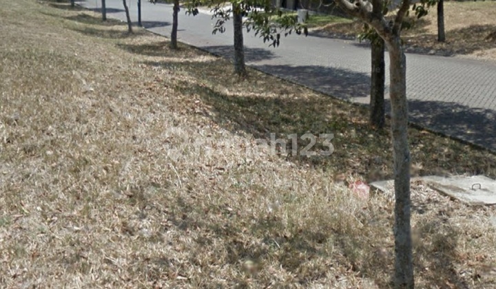 Selat Golf Hok Depan Taman Selat Golf Hok Depan Taman