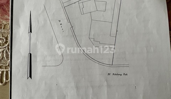 Raya Ketabang Street, Hok Hit, Central City of Surabaya