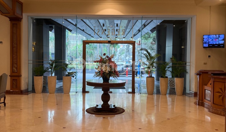 Sheraton Condominium Tunjungan Plaza Floor 25 Sheraton Condominium Tunjungan Plaza Floor 25