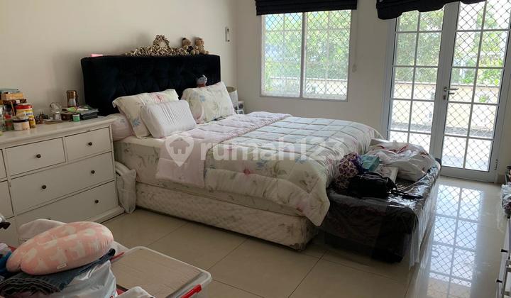 Rumah di The Rome Pantai Indah Kapuk 2