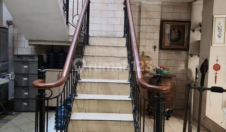 Rumah Di Tanjung Duren, Jak Bar, Strategis, Jalan Lebar, Shm