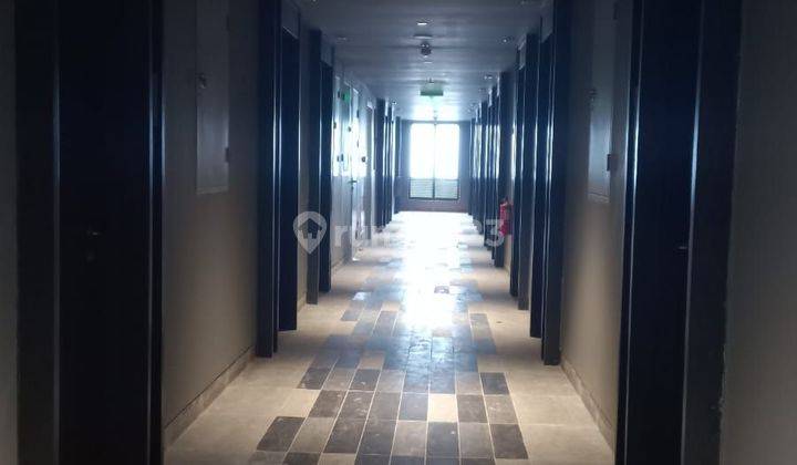 foto lainnya apartemen collins boulevard baru semi