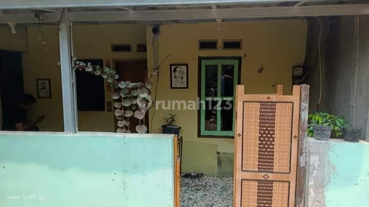 Rumah SHM di Jl. Raya Serpong Km.8, Kota Tangerang Selatan 1