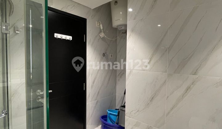 Ready to Occupy 1 Bedroom Apartment Branz Bsd City Low Floor 2