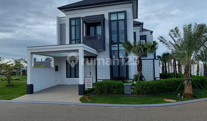 Rumah Mewah Asri Nan Nyaman di Matera Residences Gading Serpong Rumah Mewah Asri Nan Nyaman di Matera Residences Gading Serpong