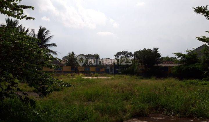 Gudang Besar Lokasi Balaraja Barat, Tangerang, Banten 1