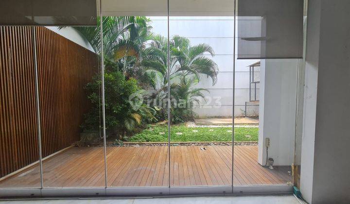 Rumah Semi Furnished di Perumahan Intercon Kebon Jeruk Jakarta Siap Huni 2