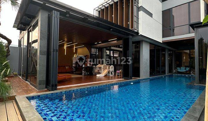 Rumah Cantik 3 Lantai Jarang Ada Siap Huni Furnished Lyndon Navapark View Danau Bsd Tangerang 1