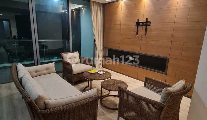 Apartemen St Moritz Tower New Ambassador 3 Br Furnished Puri Indah Jakarta Barat