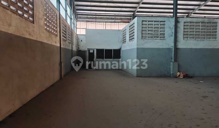 For Sale Below Market Price Good Ex-Factory Warehouse Ready to Use Location Jatake Tangerang Banten For Sale Below Market Price Good Ex-Factory Warehouse Ready to Use Location Jatake Tangerang Banten