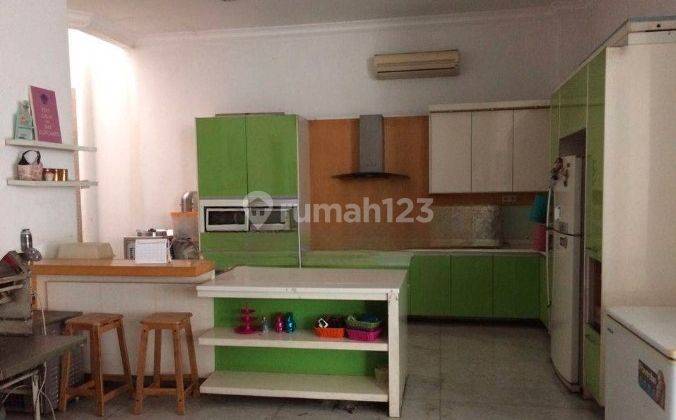 Dijual Rumah Hoek di Intercon Kebon Jeruk Jakarta Barat 2