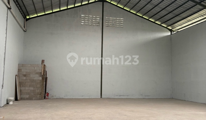 Disewakan Gudang Baru Siap Huni Di Karawaci Tangerang Disewakan Gudang Baru Siap Huni Di Karawaci Tangerang