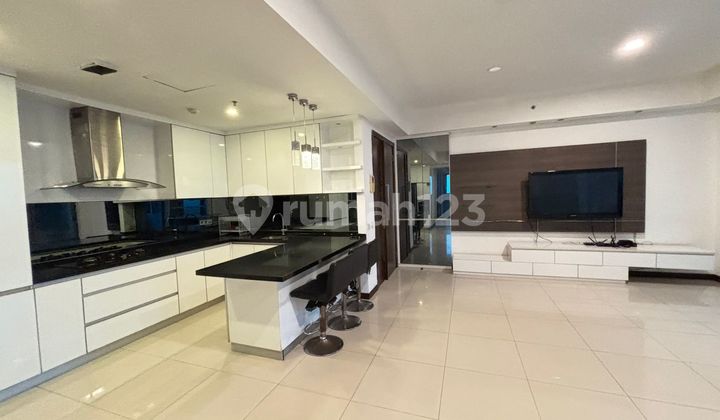 Apartemen St Moritz Tower Ambassador Puri Indah 3 Br Siap Huni