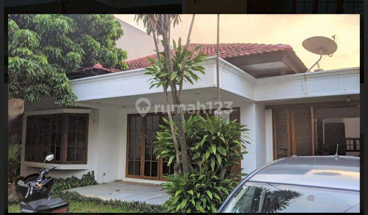 Dijual Rumah lama masih kokoh di Cipete, pinggir jalan raya, cocok untuk rumah tinggal dan usaha/kantor, harga 22 juta/m2 1