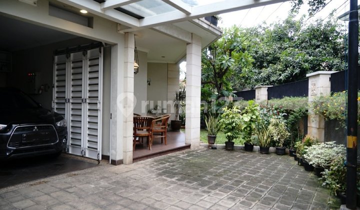 Rumah Siap Huni di Jalan Delman Asri, Tanah Kusir