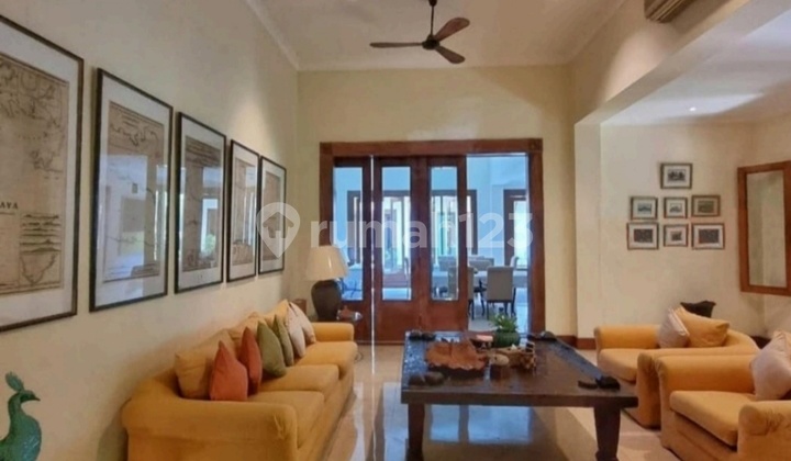 Menteng, Dekat Masjid Agung Sunda Kelapa Menteng, Dekat Masjid Agung Sunda Kelapa