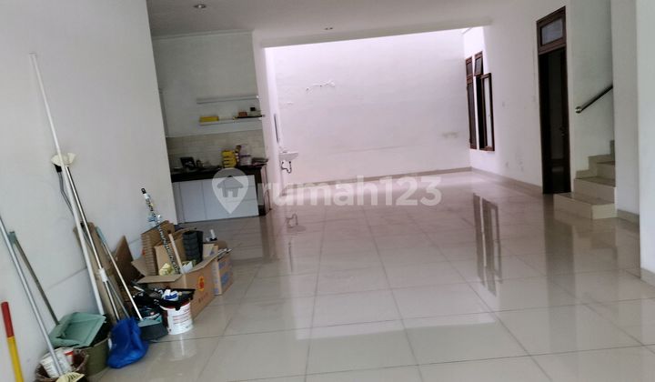 Rumah Disewakn Tanpa Perabot Dekat Jalur Lrt 2