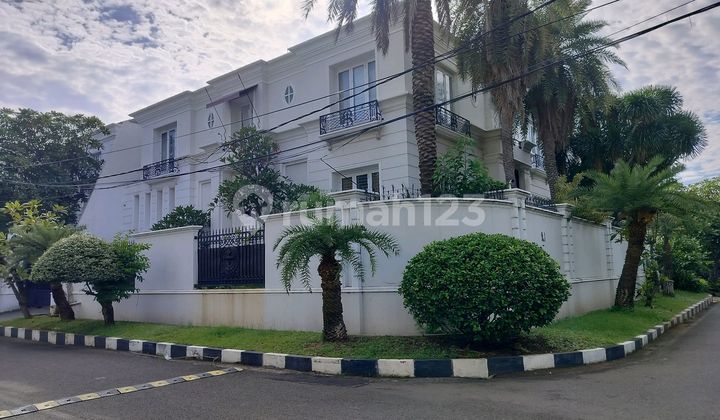 Rumah Huk Cantik Lebar 20M Whitehouse Design 2