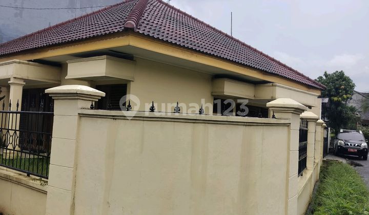 House Located Near Public Facilities and Flood Embankment 1