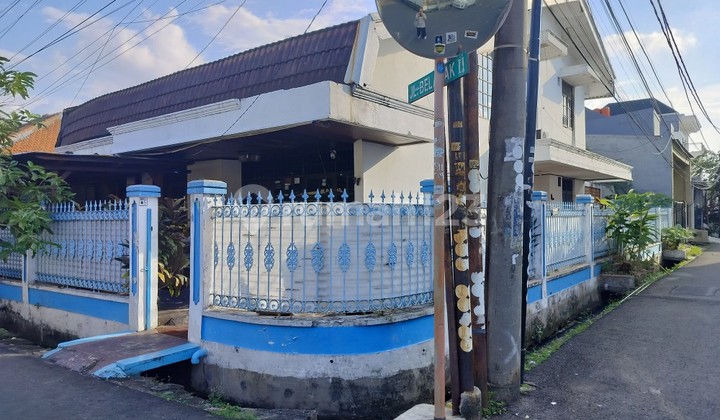 ******** ******** Wisma Atau Mess Karyawañ