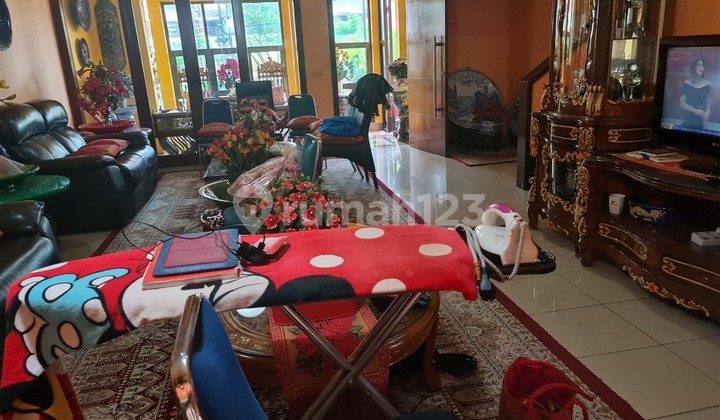 Rjmah Edge of the Road in Front of Faßum Very Close to Lrtàt 2