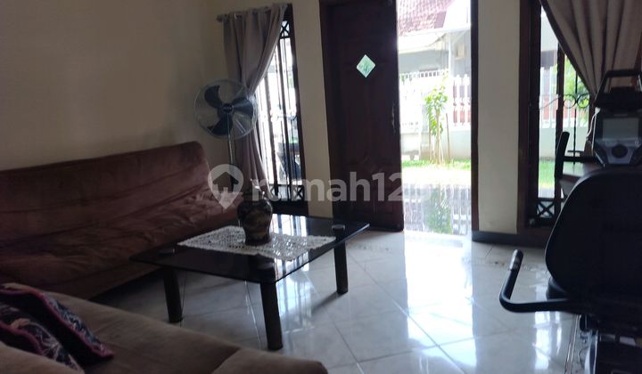 Asri house, renovated building and nearby Asri house, renovated building and nearby