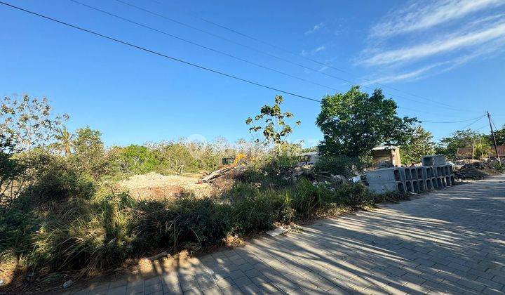 Land 250m2 , Good Location, Villa Area, Toya Ning - Ungasan 2