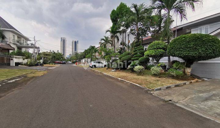 Rumah di Sunrise Garden 2 Lantai SHM Bagus 5