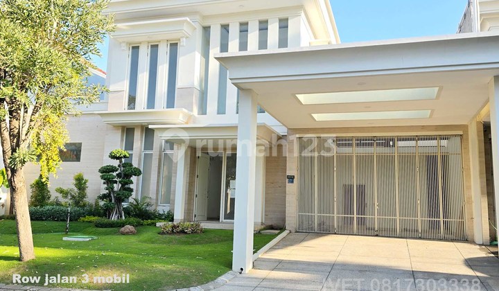 GRAND GOLF, Pakuwon Indah ada Kolam Renang, Semi Furnished, Private Cluster GRAND GOLF, Pakuwon Indah ada Kolam Renang, Semi Furnished, Private Cluster