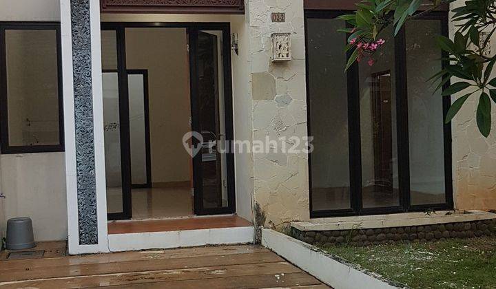 Rumah Nuansa Bali di Dekat BSD, Asri, 1 lantai, Hadap Timur Laut 1