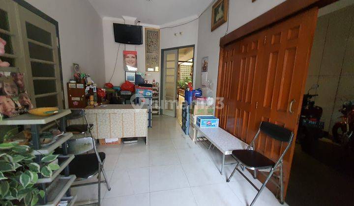 Rumah Kost 4 lantai, SHM hadap Utara, Area Komersil 2