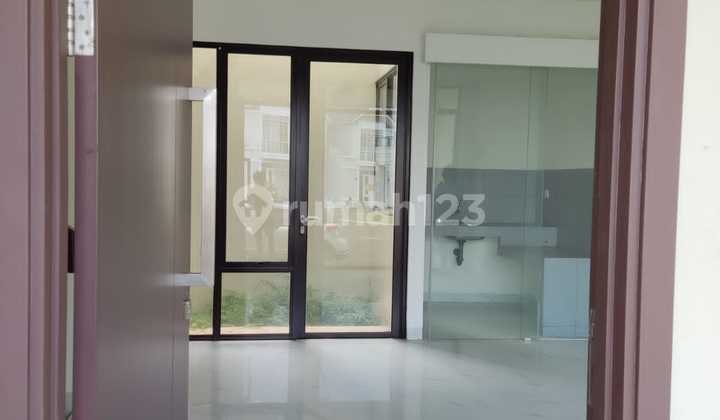 Flood Free, House, 2 Floors, Freehold Title, Near Health Facilities, Near Toll Road Access, 2