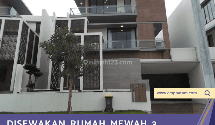 Disewakan Rumah Mewah 3 Lantai Fasilitas Lift Dan Kolam Renang 1