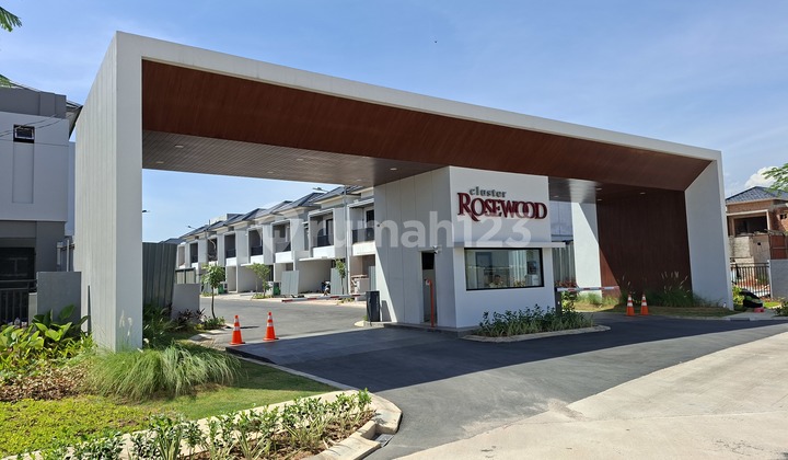 For Rent Beautiful House on Garden Avenue - Batam For Rent Beautiful House on Garden Avenue - Batam