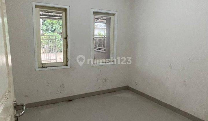 Disewakan Rumah Cantik Siap Huni Lokasi Strategis di Pondok Cabe. 2