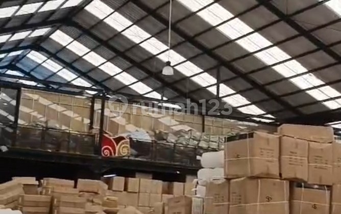 Pabrik Buat Logistik Besar Di Kapuk