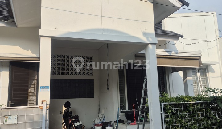 Bersih baru renovasi semifurnished 1