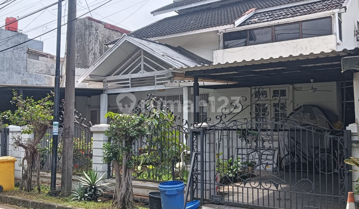 Disewa Rumah Bagus di Bona Indah. Semi Furnished. 2