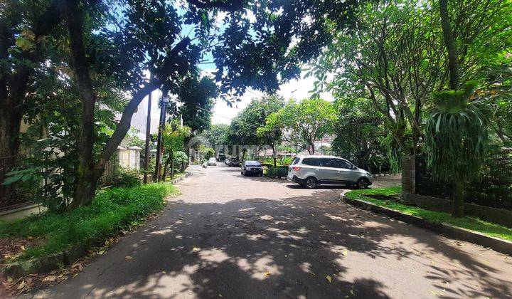 Spesial Rumah 2 Lantai Sangat Terawat Bona Indah, Jarang Ada.