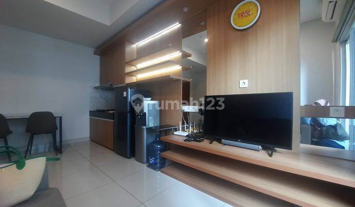 Apartement di Tengah Bsd. Full Furnished. View Pool. 1