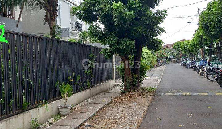 Rumah Bagus 2 Lantai di Pancoran. Jalan Lebar. Depan Masjid. 2