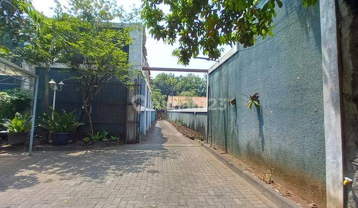 Rumah Di Pinggir Jalan Besar, Lebak Bulus Raya, Dekat Ps Jumat 2